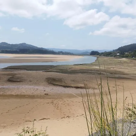 Pie De Playa, El Puntal-villaviciosa Villaviciosa (Asturias)