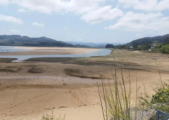Pie De Playa, El Puntal-villaviciosa Villaviciosa (Asturias)