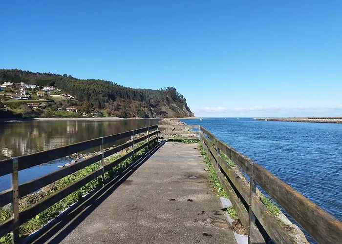 Pie De Playa, El Puntal-villaviciosa * Villaviciosa (Asturias)